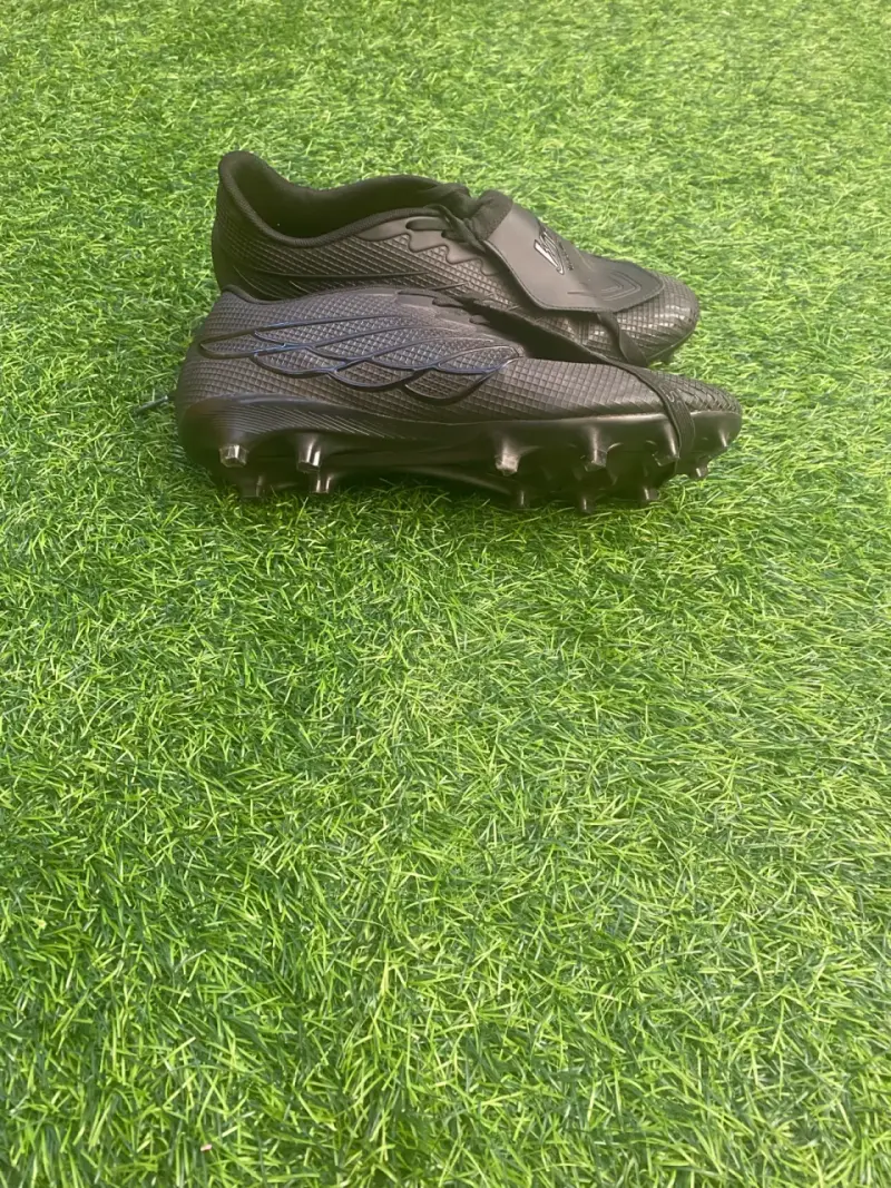 Botines de fútbol negros para césped - 4
