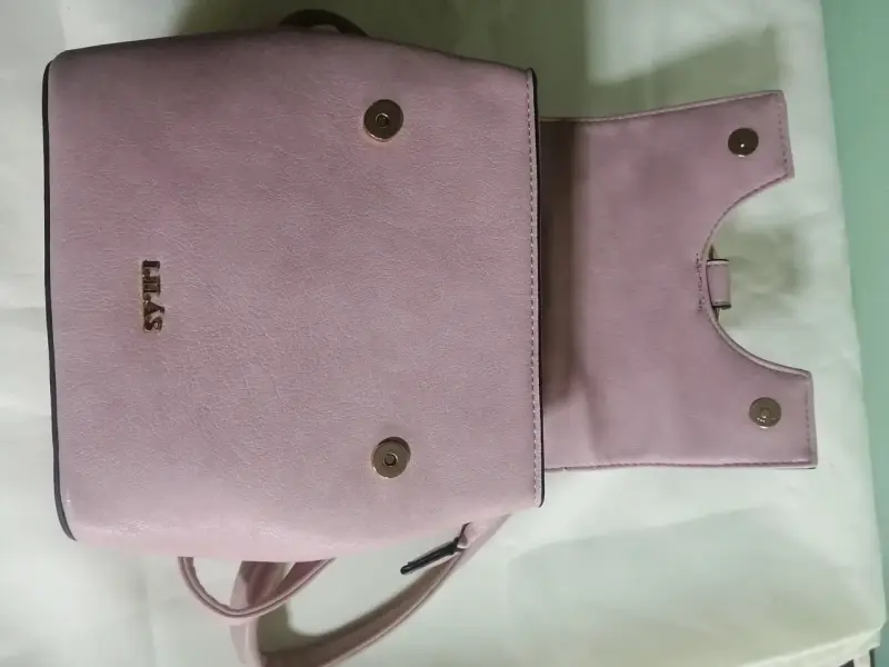 Bolso de mano/mochila rosa con diseño elegante. - 3