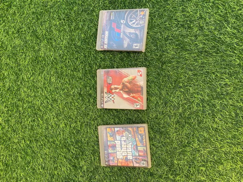 Juegos PS3 Gran Turismo 5, WWE 2K15 y GTA V - 1