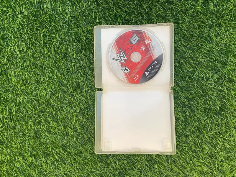 Juegos PS3 Gran Turismo 5, WWE 2K15 y GTA V - 3