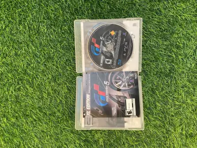 Juegos PS3 Gran Turismo 5, WWE 2K15 y GTA V - miniatura 4