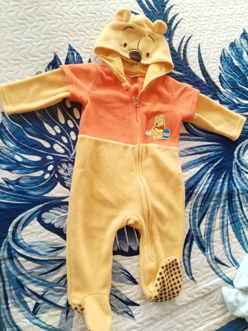 se vende por separado y lote tengo más ropita - 1