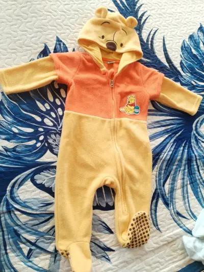 se vende por separado y lote tengo más ropita - miniatura 1