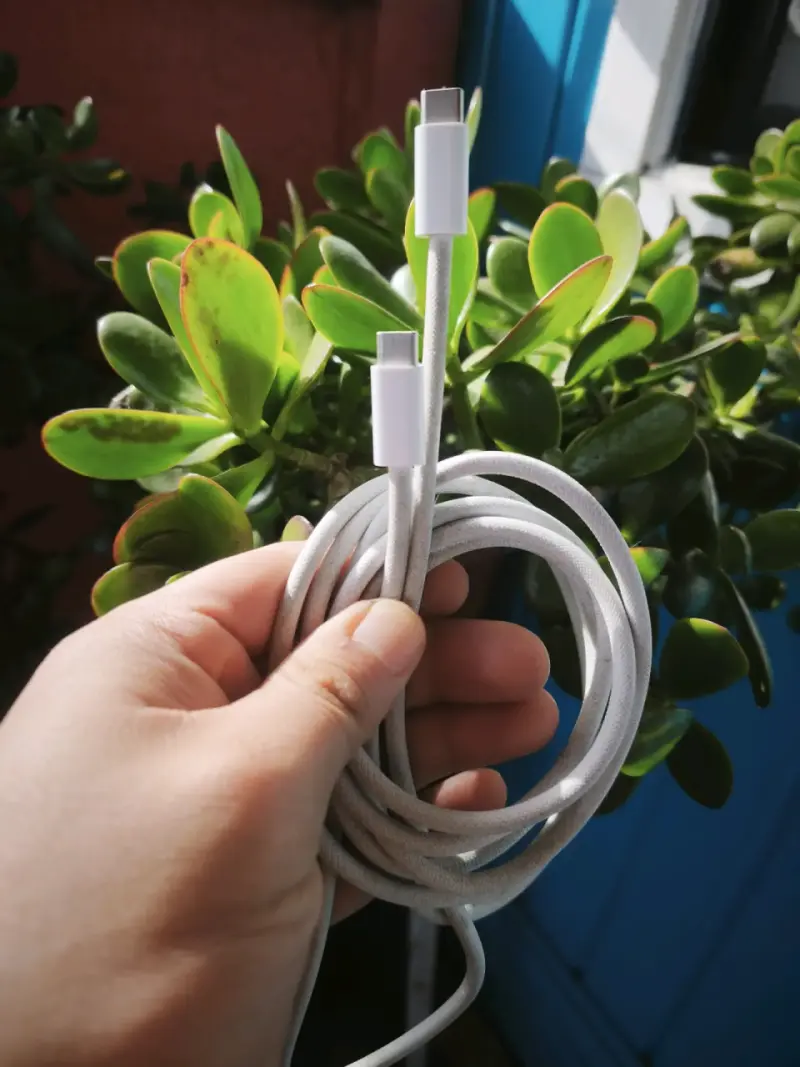 Cable USB-C alta calidad para macbook pro original - 2