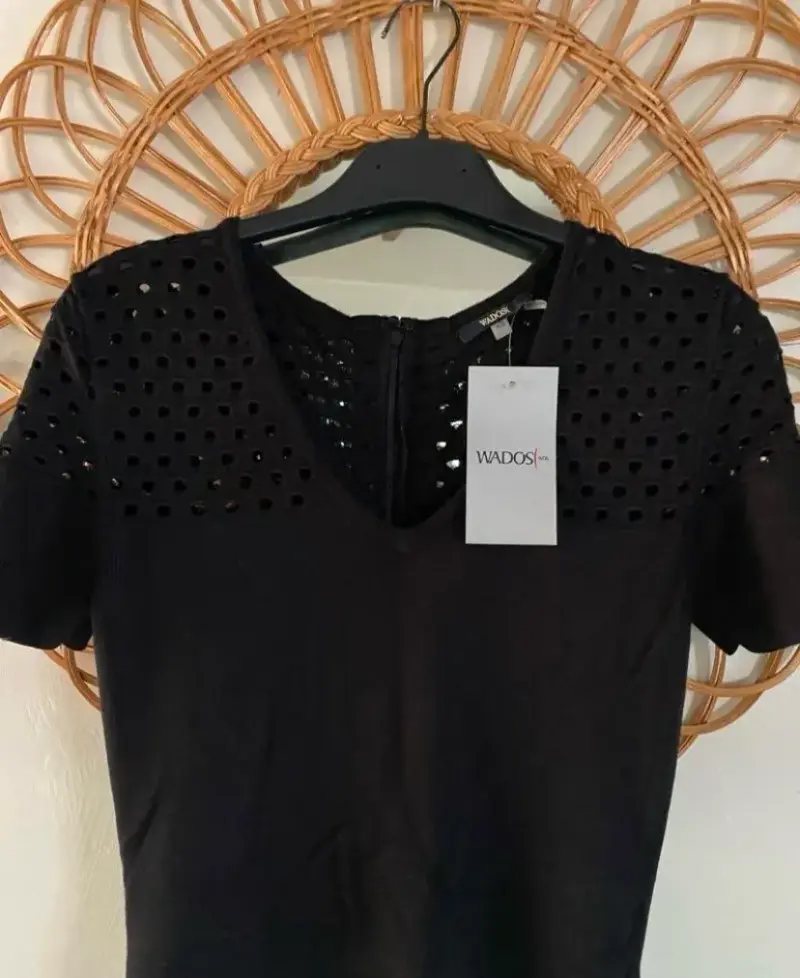 Vestido negro con detalles calados Wados - 4