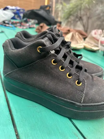 Zapatillas negras CAT de lona - mujer - miniatura 2