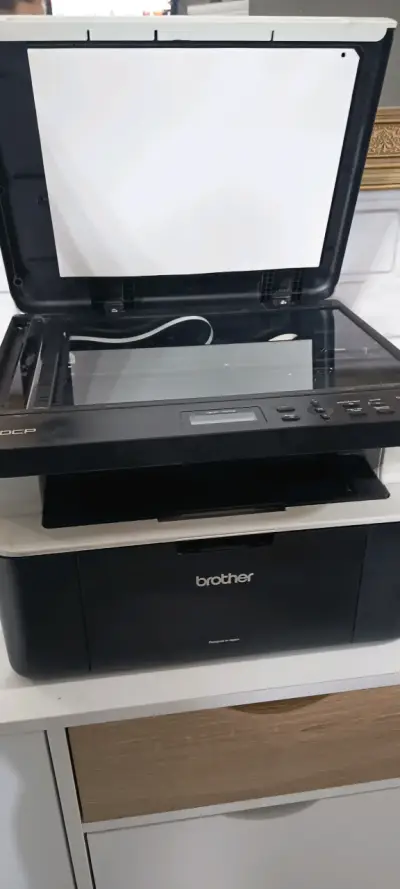 Impresora multifuncional Brother DCP-1602 en buen estado - miniatura 4