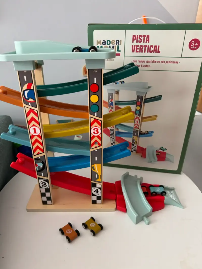 Pista de autos vertical para niños - 2