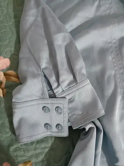 Blusa azul claro de manga corta H&M - miniatura 2