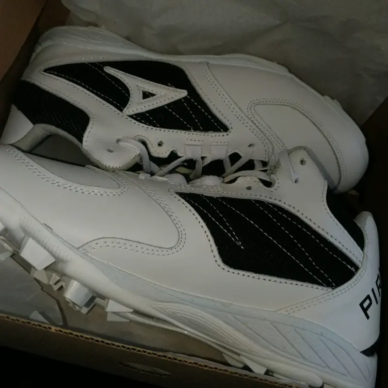 Zapatos de béisbol-softbol Pirma blancos y negros - 2