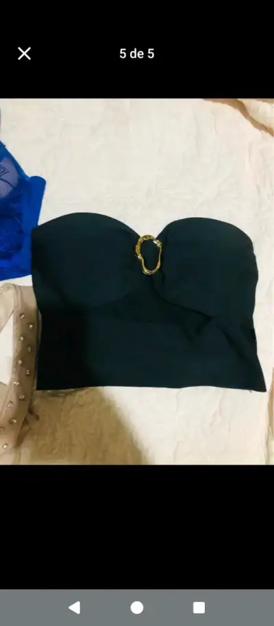 Top strapless negro con detalle dorado - miniatura 1
