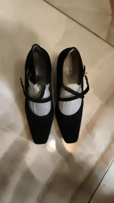 Zapatos de tacón negro de cuero talla 38 - miniatura 1