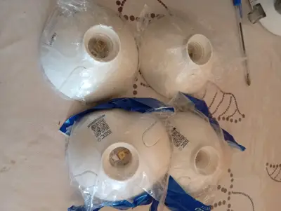 Placas y portalámparas Schneider Electric nuevos - miniatura 1