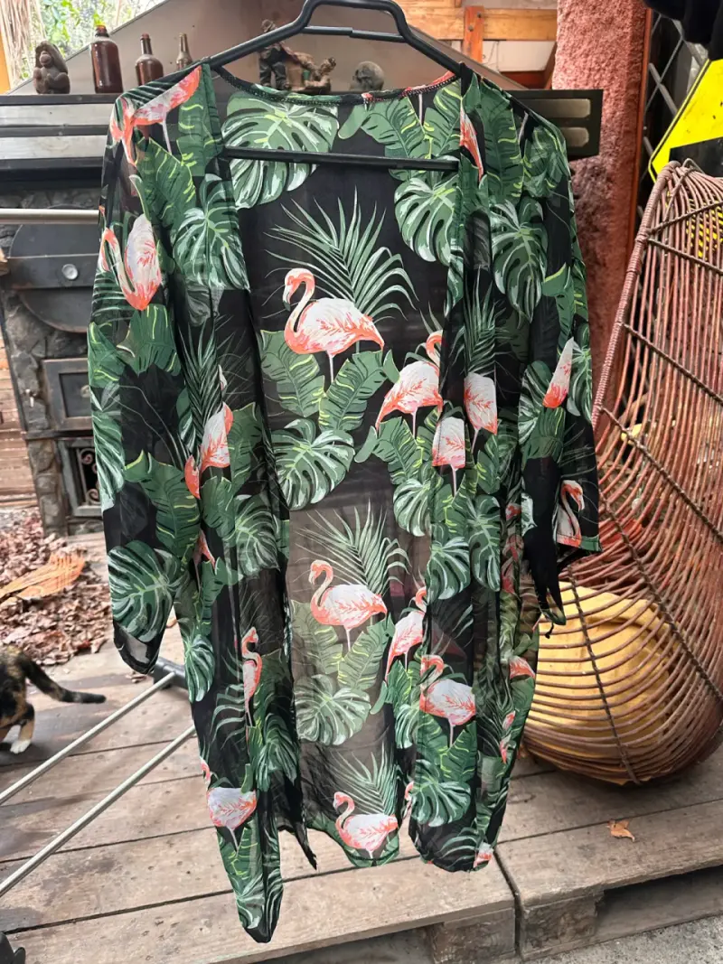 Kimono de playa con estampado de flamencos