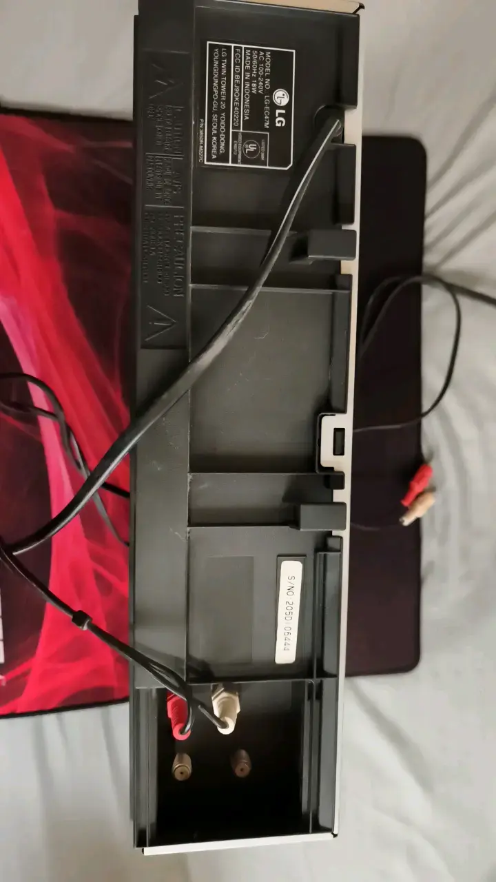 Reproductor de DVD LG con Dolby Digital - 3