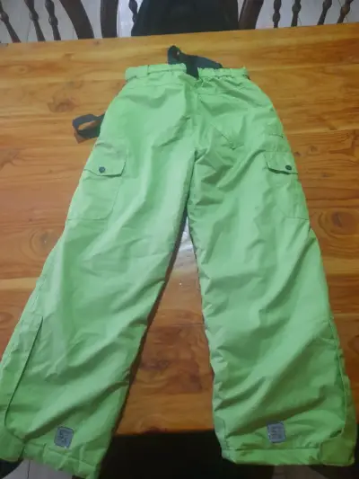 Pantalones de nieve verdes para niños talla 10 - miniatura 1