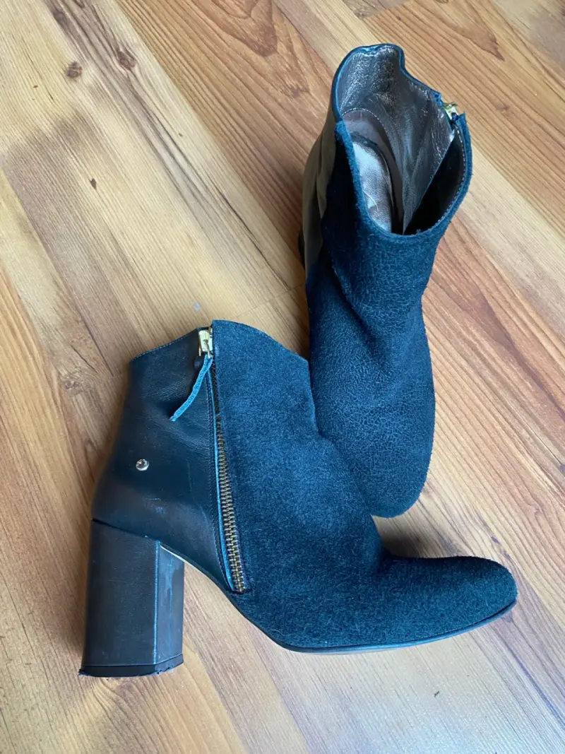 Botines de cuero negro con tacón alto - 3