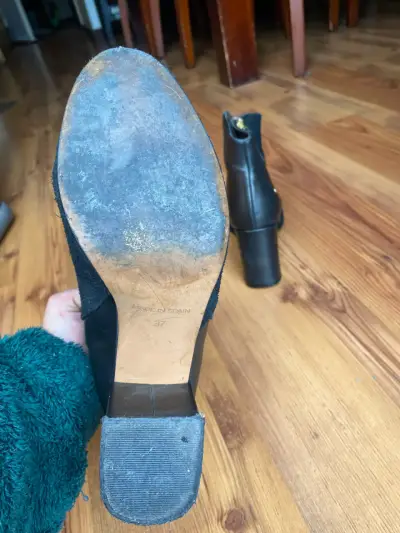 Botines de cuero negro con tacón alto - miniatura 5