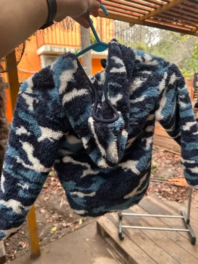 Chaqueta polar infantil azul camuflaje talla 4 - miniatura 2