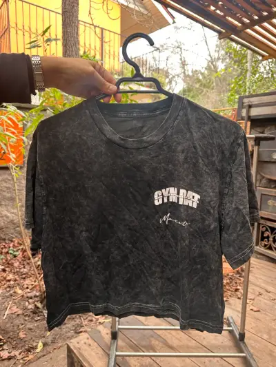 Polera negra Gym Rat estilo casual - miniatura 1