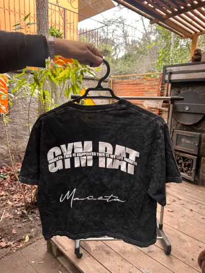 Polera negra Gym Rat estilo casual - miniatura 2