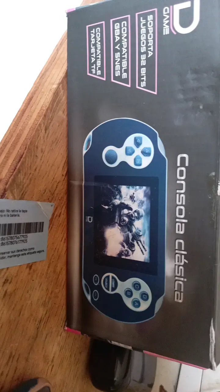 Consola de Juegos Clásica Portátil Compatible - 1