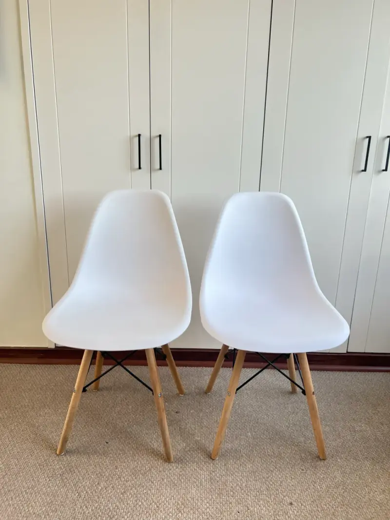 Par de sillas Eames blancas - Excelente estado - 1