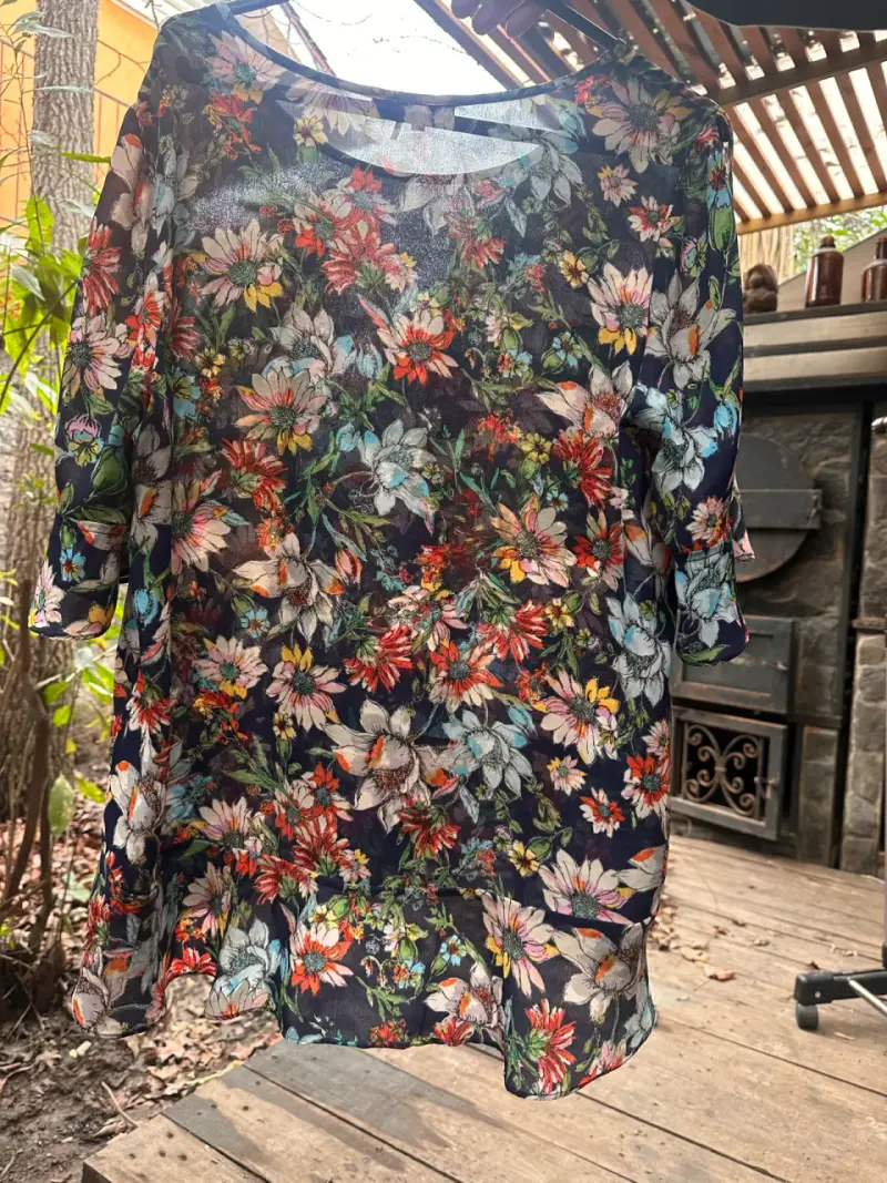 Blusa floral transparente para mujer - 2