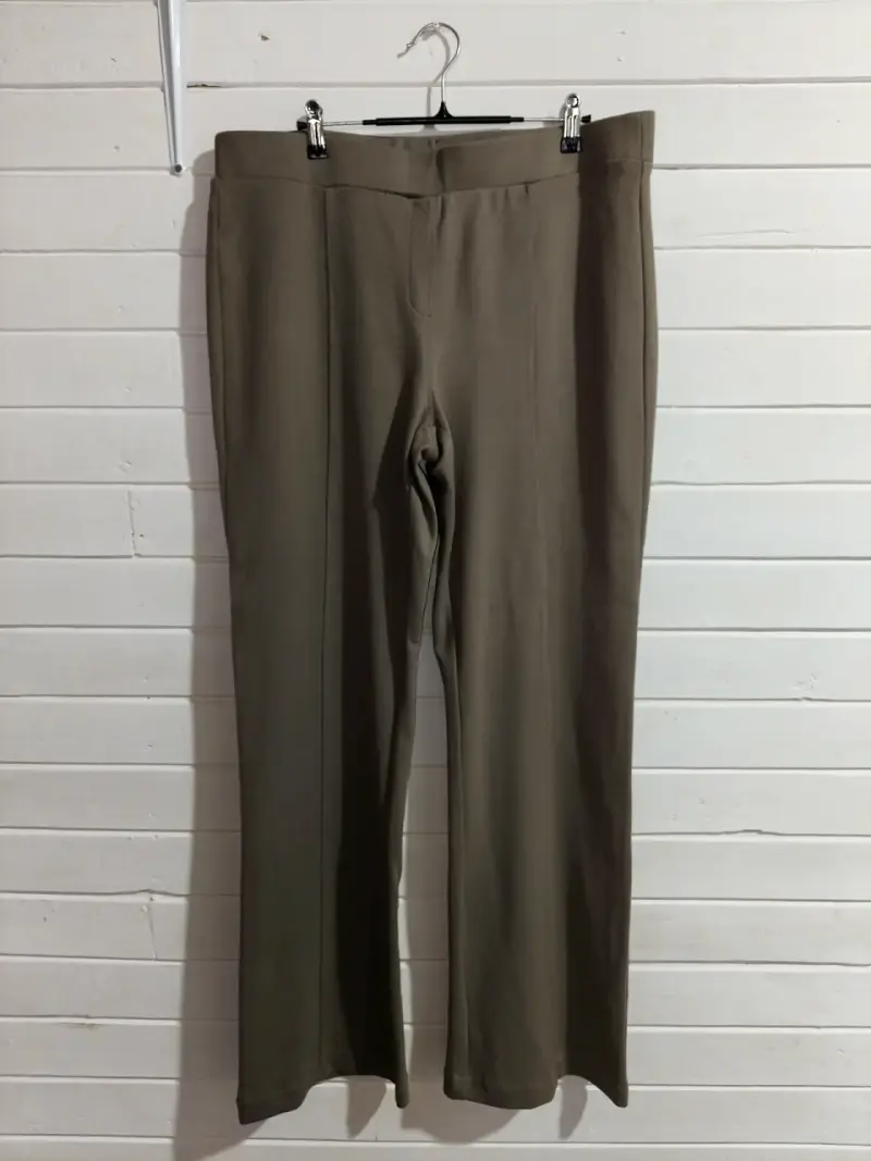 Pantalones de vestir color caqui para mujer - 1