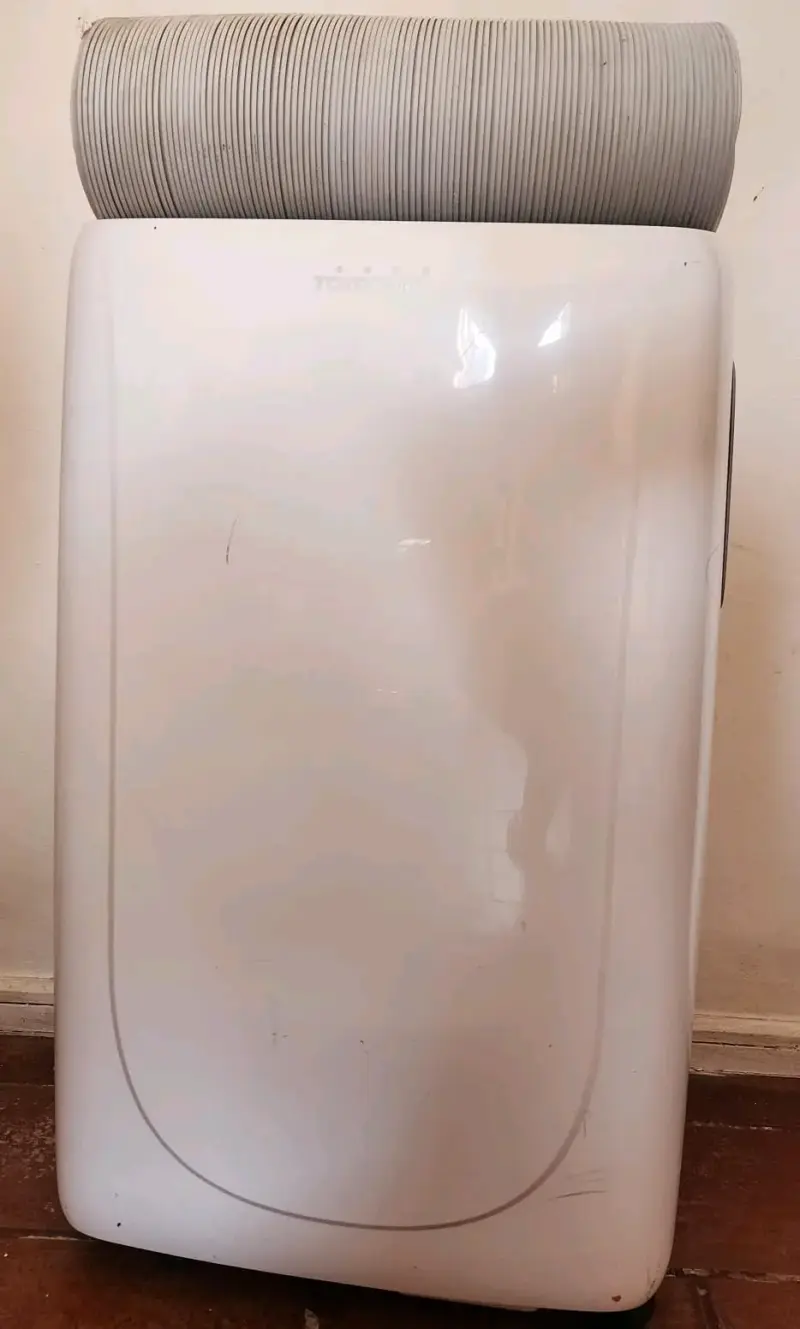 Aire acondicionado portátil Toyotomi AC-10BW 10000 BTU - 2