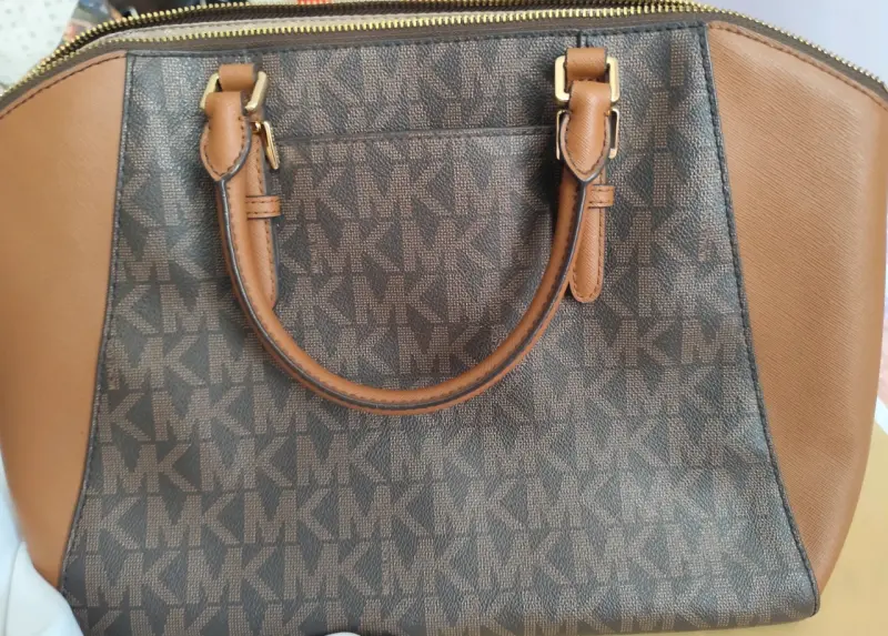 Bolso Michael Kors modelo Ciara original - 5