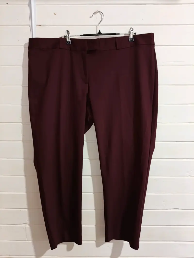 Pantalones de vestir burdeos para hombre - 1