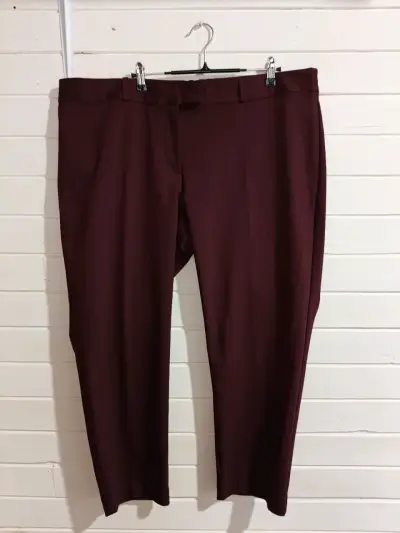 Pantalones de vestir burdeos para hombre - miniatura 1