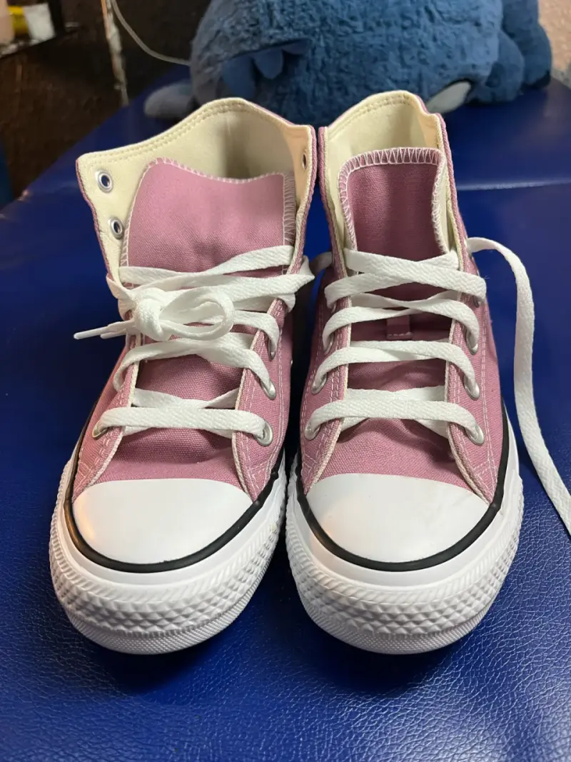 Zapatillas Converse rosadas de lona para mujer - 2