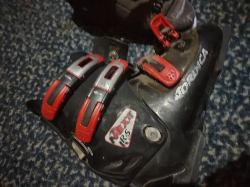Botas de esquí Nordica NXT N4 RS negras y rojas - 1