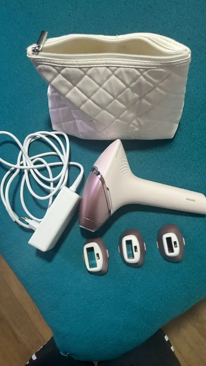 Depiladora IPL Philips con accesorios - 1