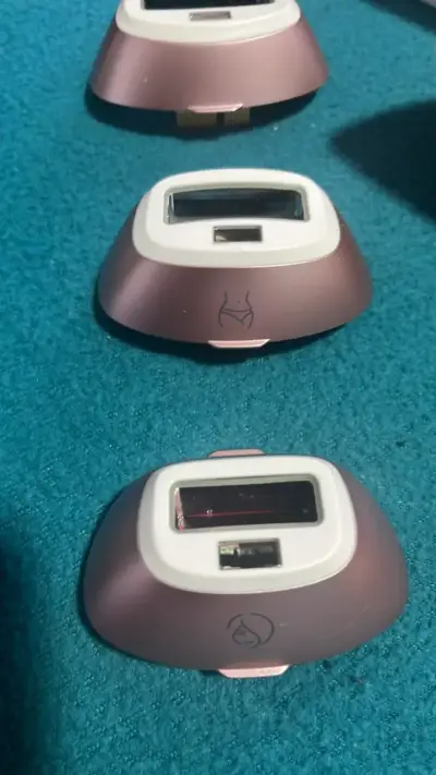 Depiladora IPL Philips con accesorios - miniatura 3