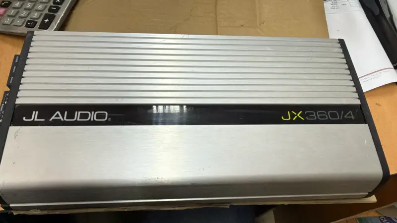 Amplificador JL Audio JX360/4 para auto - 1