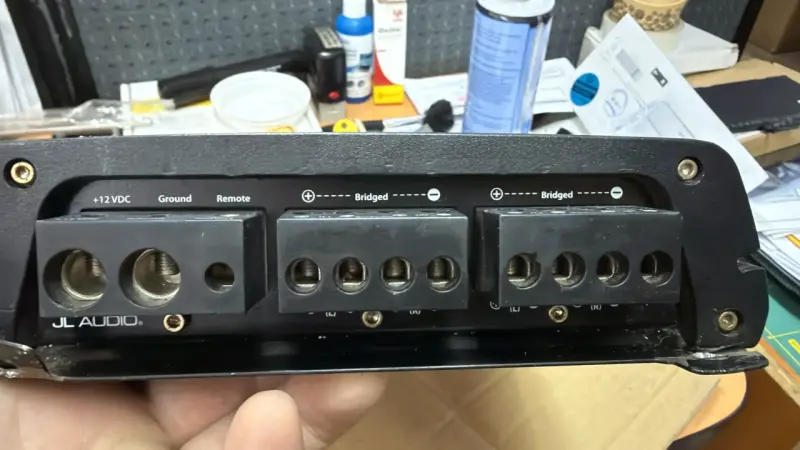Amplificador JL Audio JX360/4 para auto - 3