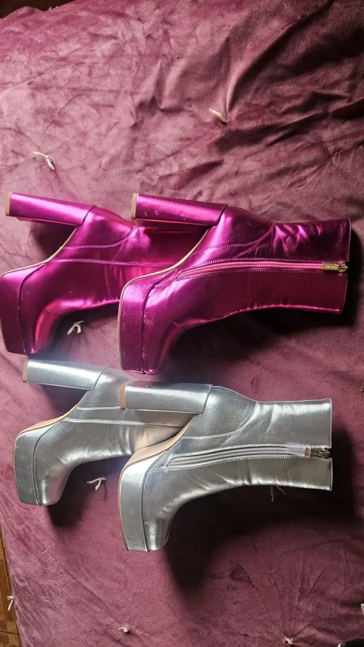 Botas metálicas en rosa 37 y plateado 36 - 2