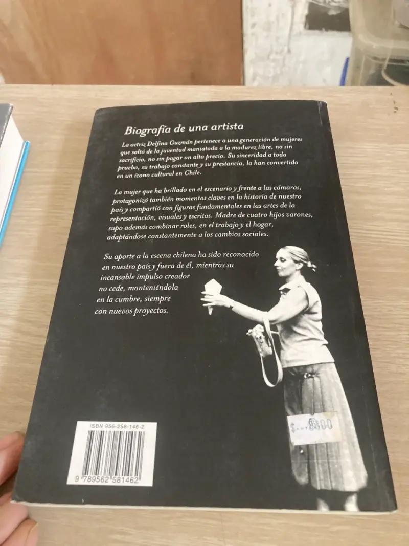 Libros de biografía de George Michael y Delfina - 4