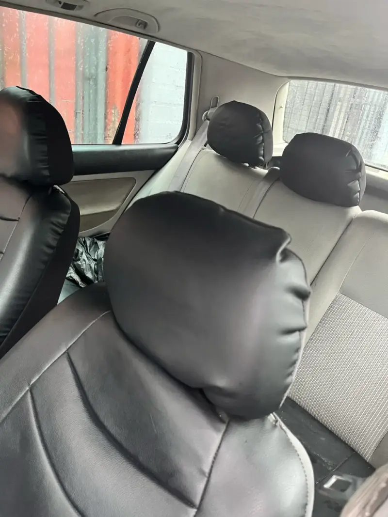 Volkswagen Golf 2.0 andando con detalles - 5