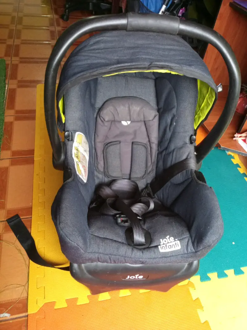 Silla de Auto para Bebé Joie Infanti Negra - 2