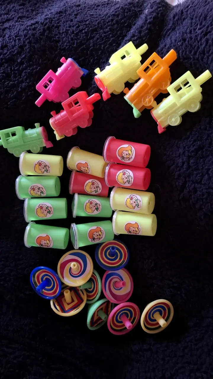 Colección de juguetes de piñata de los 90 - 1