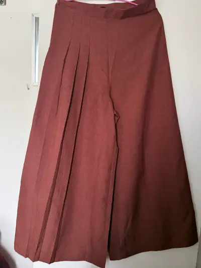 Pantalones palazzo color marrón para mujer - miniatura 1