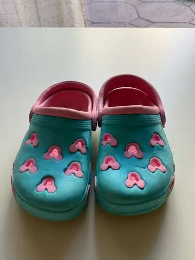 Zuecos infantiles turquesa y rosa - miniatura 1