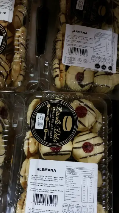 Caja de dulces surtidos chilenos - miniatura 2