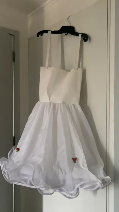 Vestido folclórico floral para joven - miniatura 6