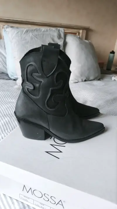 Botines de cuero negro Mossa con tacón - miniatura 3
