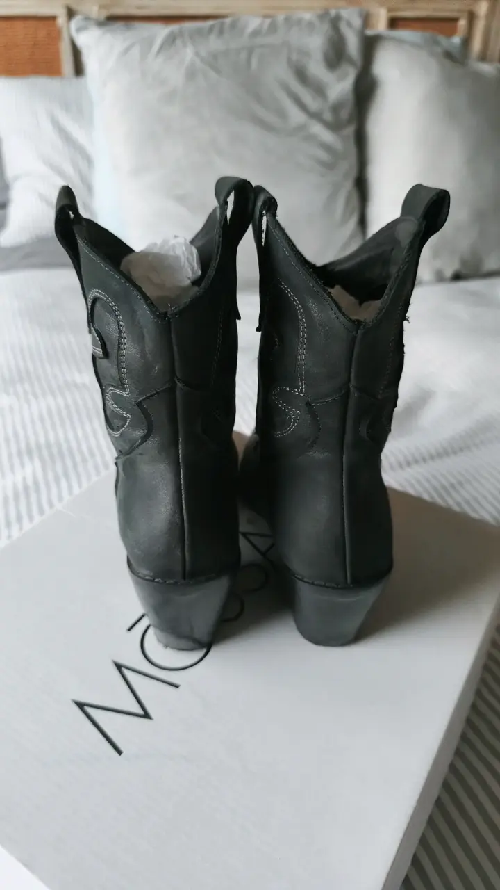 Botines de cuero negro Mossa con tacón - 4